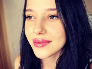 Myfreecams Free Porn Cam of Sannyflower