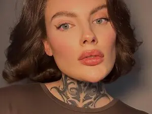 Myfreecams Nude Webcam of JennyQuenn