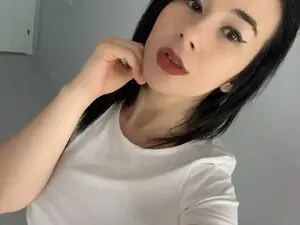 Myfreecams Live Sex Cam of SerenaLuvv