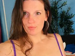 Myfreecams Adult Webcam of KellyCarolina