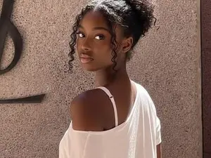 Myfreecams Free Porn Cam of yourfavoritegirl