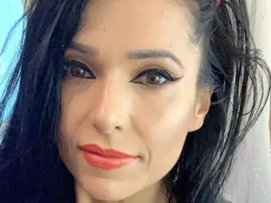 Myfreecams Watch Live Sex Cams of SmileyTinaa