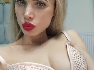 Myfreecams Free Porn Cam of CuteElsa