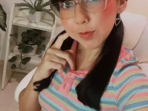 Myfreecams Sex Cam of Kiwi18