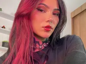Myfreecams Watch Live Sex Cams of Sara_queen
