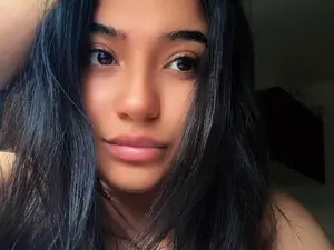 Myfreecams Sex Chat of KiraMoonX