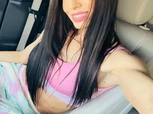 Myfreecams Live Sex Cam of Bellahot77