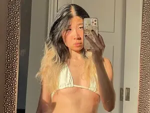 Myfreecams Adult Webcam of Jiwoo