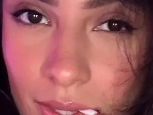 Myfreecams Live Sex Cam of Moodybaby