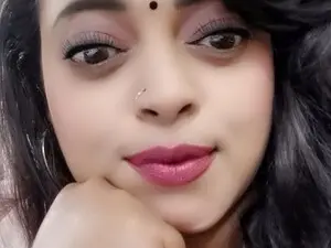 Myfreecams Live Sex Cam of Sexyval4u