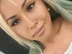 Myfreecams Adult Video Chat of Wildblondhome