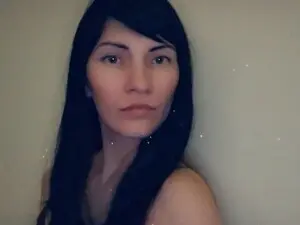 Myfreecams Live Sex Cam of Rosa_lindaa
