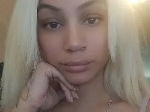 Myfreecams Adult Video Chat of TattedReddl40