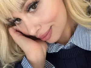 Myfreecams Nude Webcam of AdelineKing