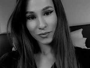 Myfreecams Nude Webcam of ShySaraa