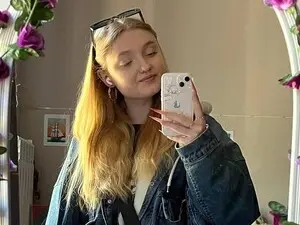 Myfreecams Adult Video Chat of SweetmiMia