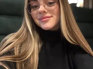 Myfreecams Live Sex Cam of LiliaT_