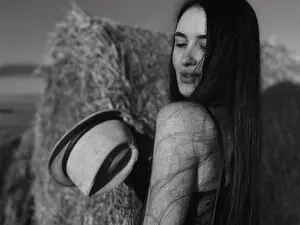 Myfreecams Nude Webcam of Tutti_Frutt1