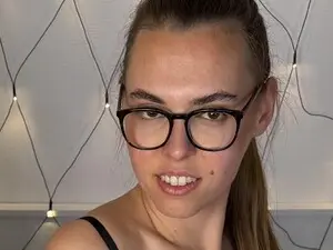 Myfreecams Free Porn Cam of AriianaDoll