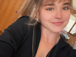 Myfreecams Live Sex of Mazie