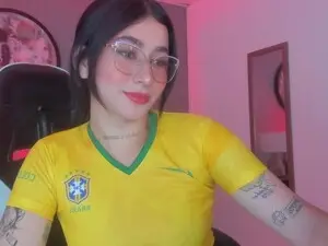 Myfreecams Adult Webcams of Charlottee27_