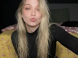 Myfreecams Live Sex Cam of Kimposhh