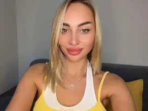 Myfreecams Watch Live Sex Cams of SaraShine_