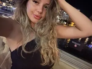 Myfreecams Adult Webcam of StrawberryHug