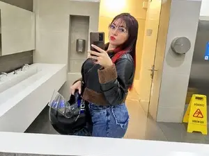 Myfreecams Free Live Porn of Carolinhe_