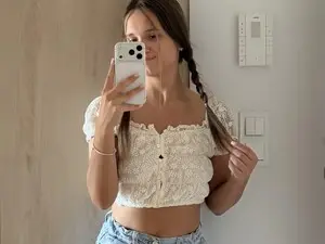 Myfreecams Live Sex of SexyEmily69