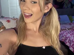 Myfreecams Adult Webcam of VioletRay