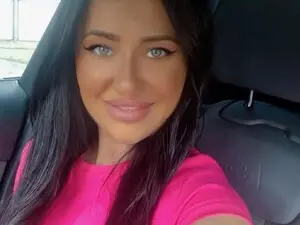 Myfreecams Live Sex Cam of MaddieStar
