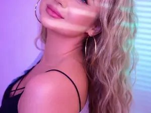 Myfreecams Live Sex Cam of BlondieEve