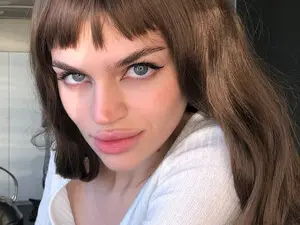 Myfreecams Watch Live Sex Cams of Ana_bananana