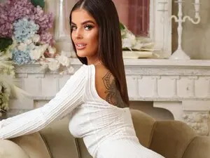 Myfreecams Live Sex Cam of CasssyCain