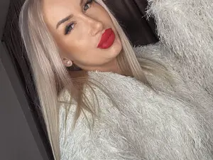 Myfreecams Best live sex cam show of LexiLow
