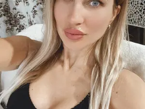 Myfreecams Nude Webcam of AllysaHot