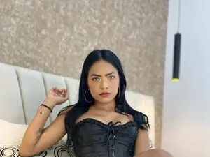 Myfreecams Watch Live Sex Cams of Chloe_Brownn