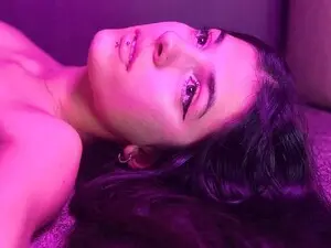 Myfreecams Live Sex Cam of LucyPurple