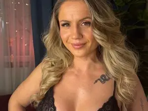 Myfreecams Adult Webcam of AdelineCarter