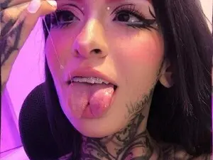Myfreecams Watch Live Sex Cams of Niicki