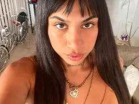 Olecams Watch Live Sex Cams of Mikol_tinta
