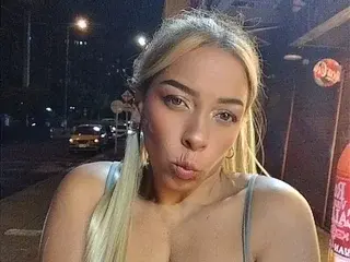Streamate Free Live Porn of AlondraCastillox