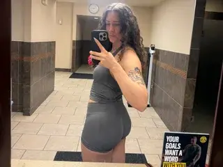 Streamate Free Live Porn of NicoQuinn
