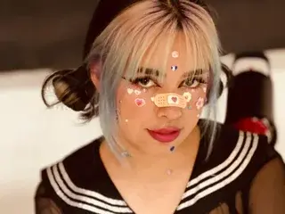 Streamate Adult Video Chat of MaddieWaves