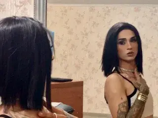 Streamate Free Porn Cam of IrisIrs
