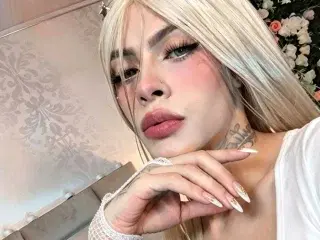Streamate Sex Cam of Karolfoxxi