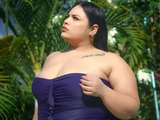 Streamate Sex Chat of Maya_curvy