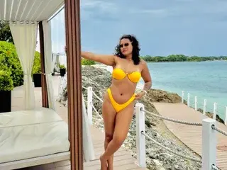 Streamate Live Sex Cam of Silvana_Ruiz