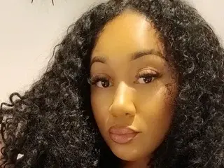 Streamate Live Sex of MixedThick_X